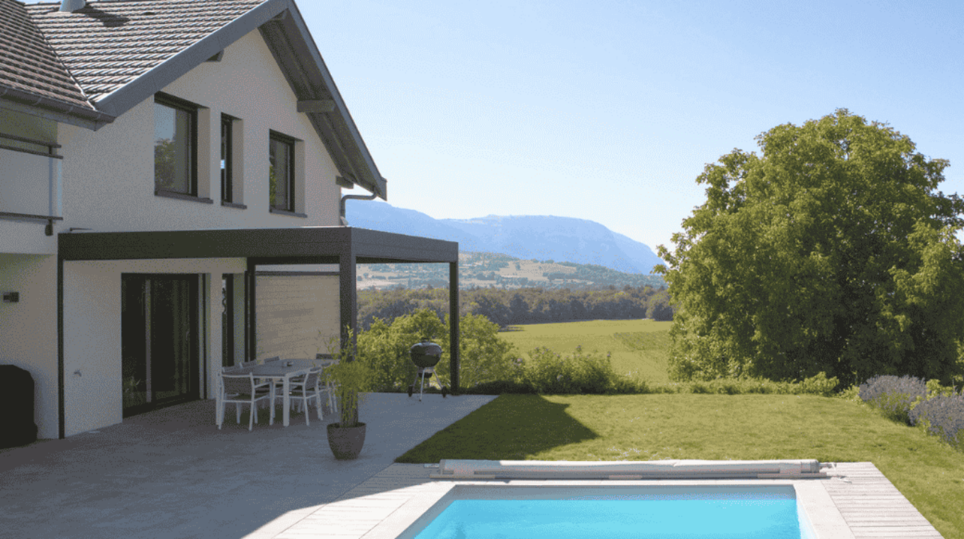 maison contemporaine avec pergola et piscine
